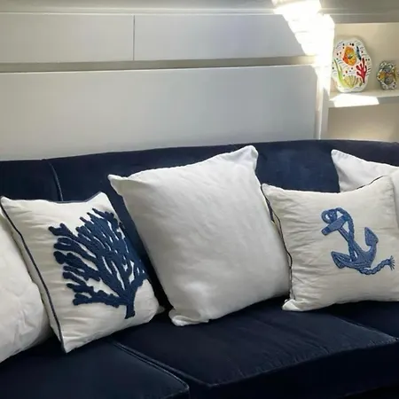 5 Min Dal Mare Elegante Mansarda